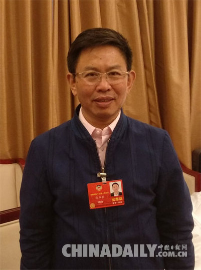 全國(guó)政協(xié)委員張華榮：政府工作報(bào)告很接地氣，讓人很受啟發(fā)